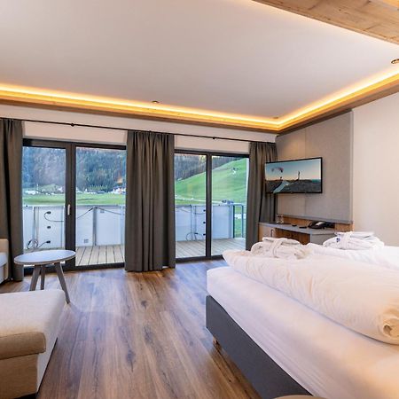 טוקס Thermal-Badhotel Kirchler מראה חיצוני תמונה