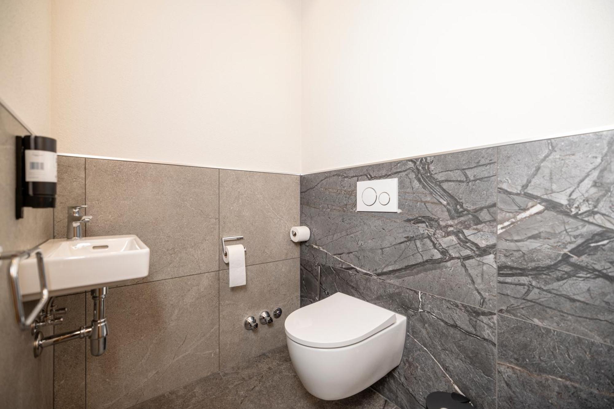 טוקס Thermal-Badhotel Kirchler מראה חיצוני תמונה