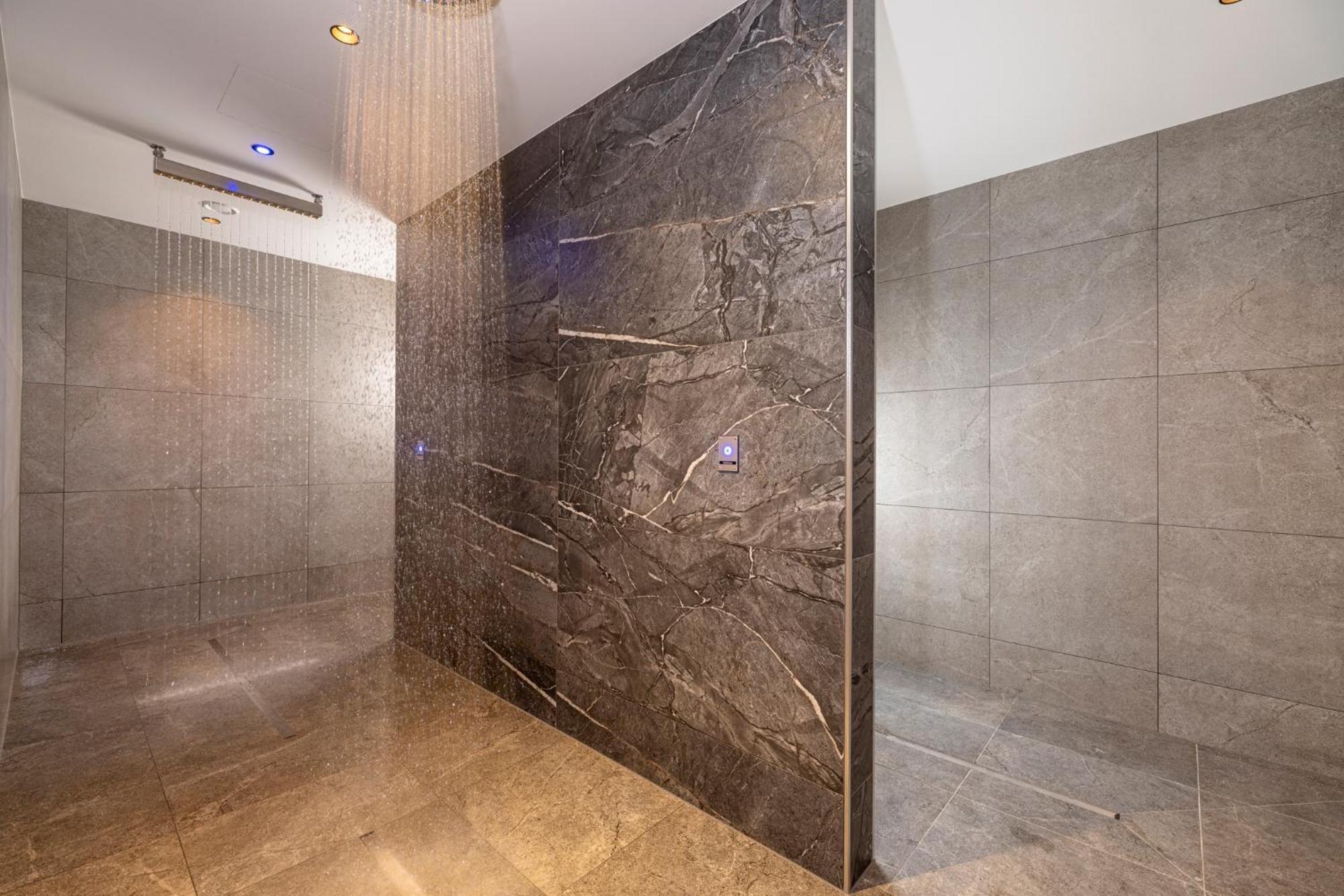 טוקס Thermal-Badhotel Kirchler מראה חיצוני תמונה