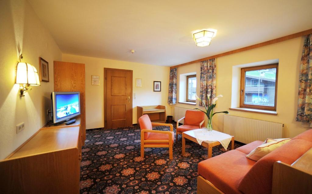 טוקס Thermal-Badhotel Kirchler חדר תמונה