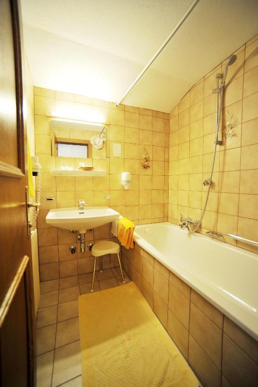 טוקס Thermal-Badhotel Kirchler חדר תמונה