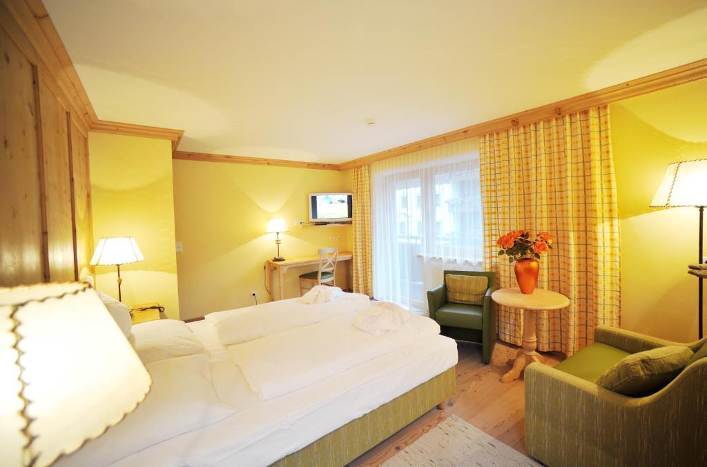 טוקס Thermal-Badhotel Kirchler חדר תמונה